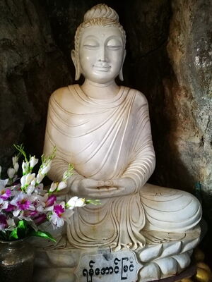 Sechs Tage Dhamma ist überall