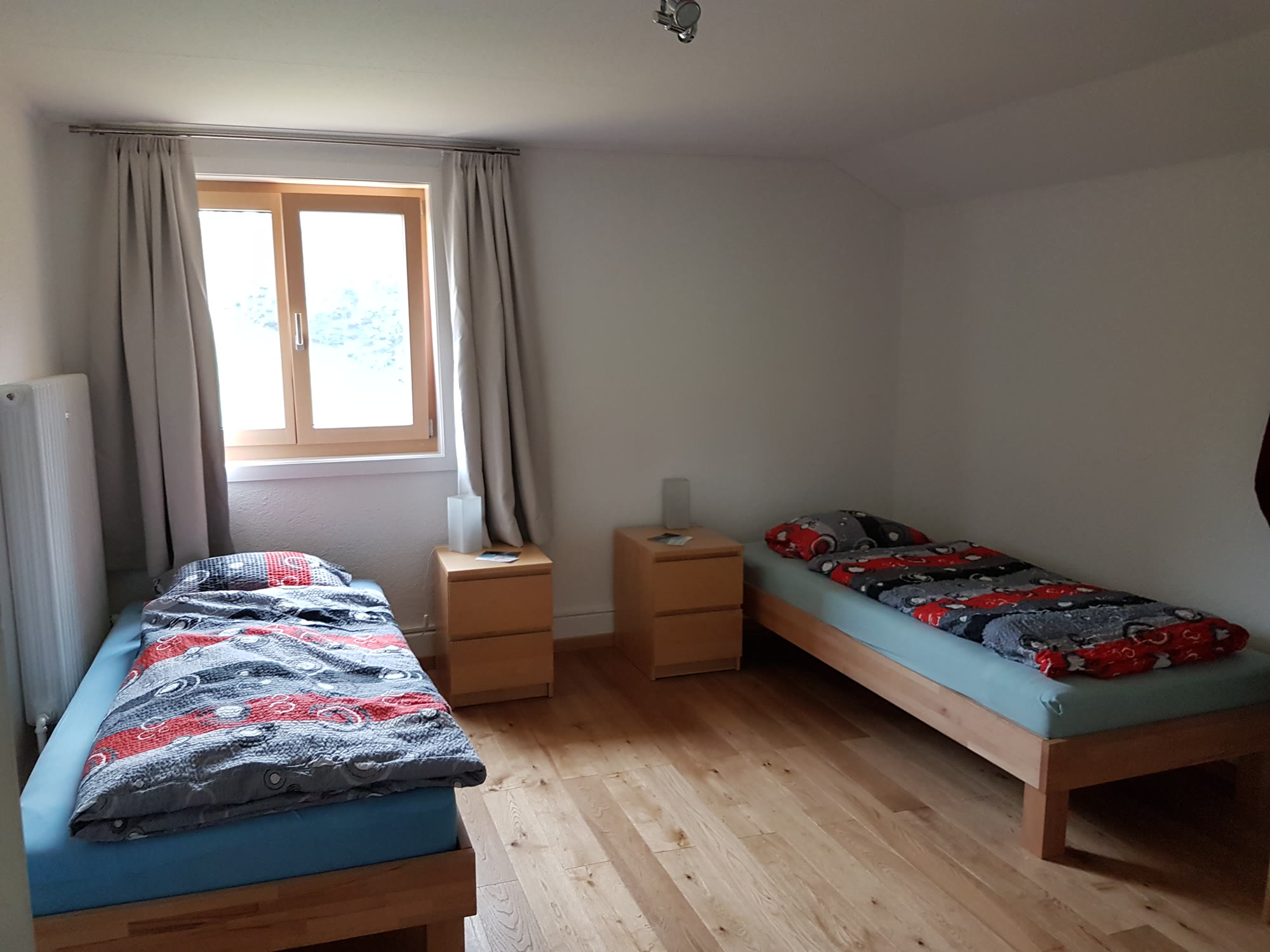 Zweibettzimmer mit Aussicht im Karunahaus
